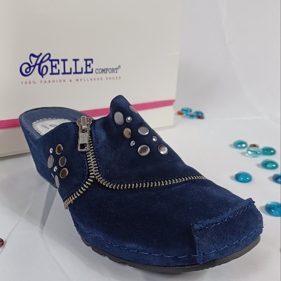 Helle Comfort Suede Studded Women's Navy BSuede Mules. $199 At HELLE. Sz9 - Picture 10 of 10